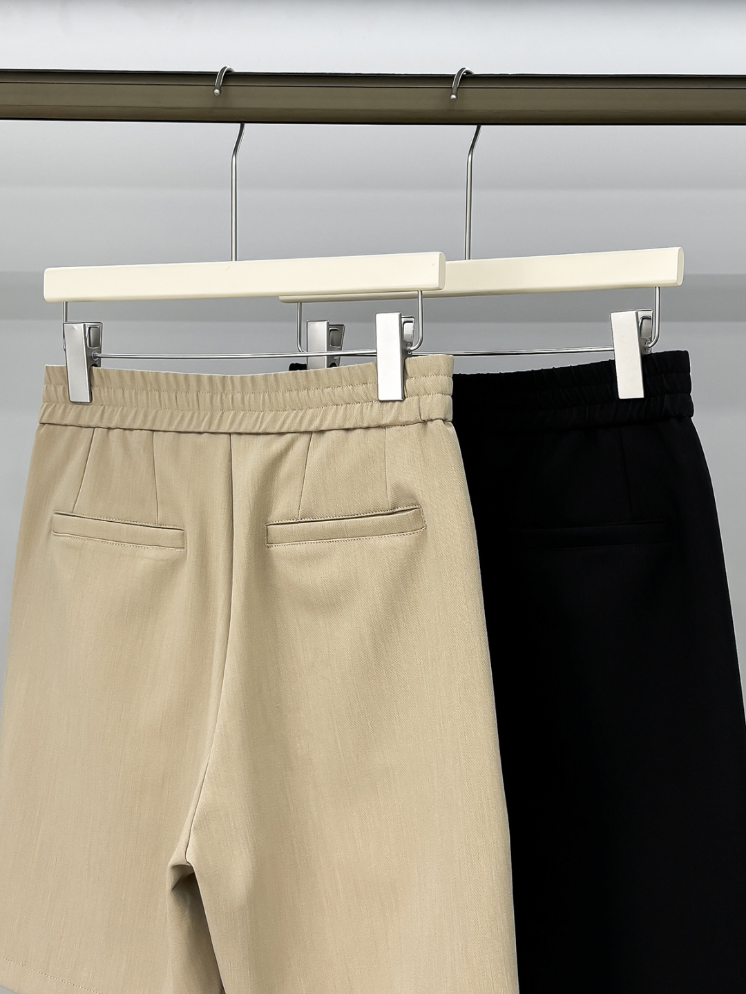 Kiton Casual Shorts: Spring/Summer Collection - Comfortable & Stylish 6 cmp i1746281959668 7132 0 0