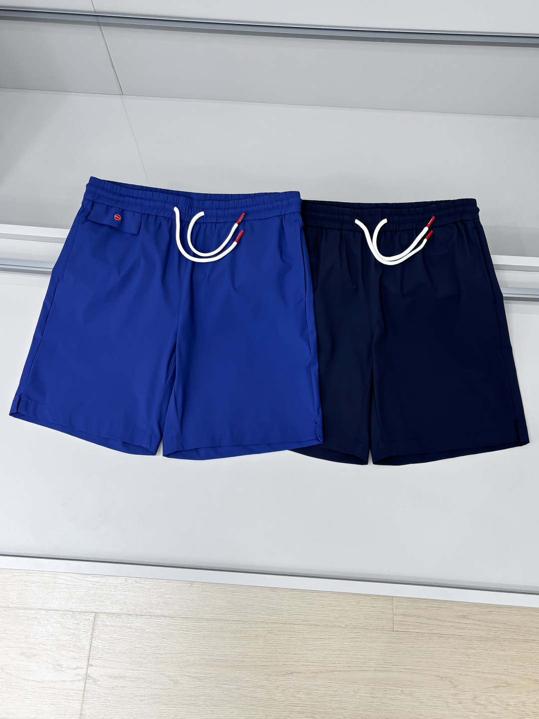 Kito Spring/Summer Classic Shorts - Elastic Drawstring Waist, Brand Logo Detail 3 cmp i1746282081034 667 0 2