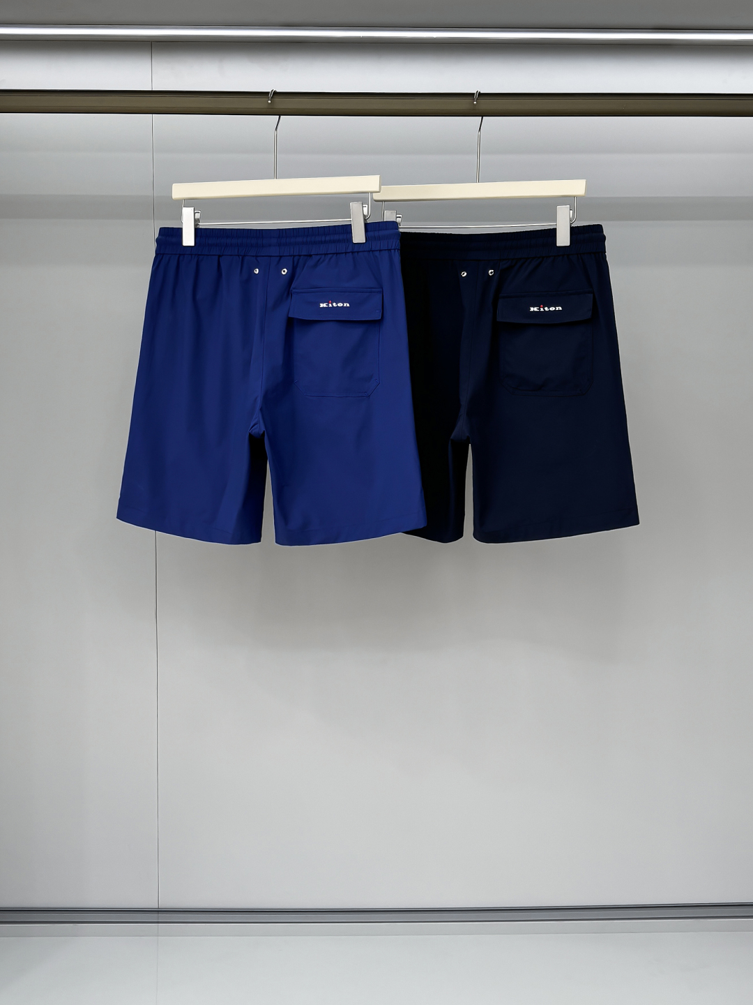 Kito Spring/Summer Classic Shorts - Elastic Drawstring Waist, Brand Logo Detail 4 cmp i1746282082170 2598 0 5
