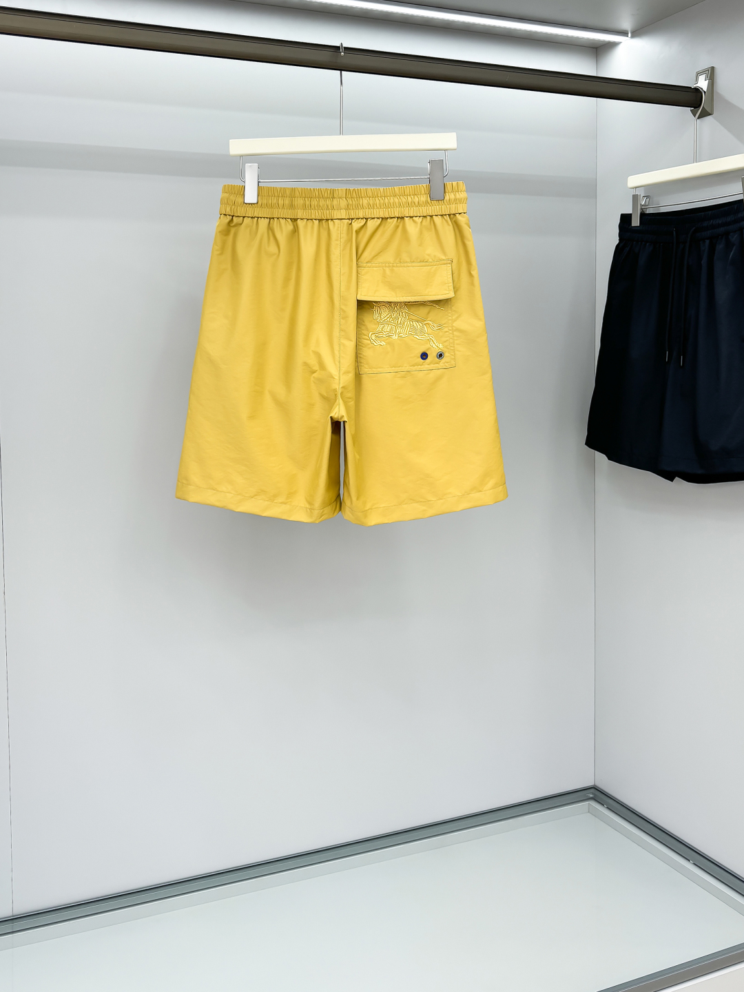 BURB Men's Casual Shorts - Breathable, High-Quality Fabric & Comfortable Fit 3 cmp i1747226875989 668 0 6