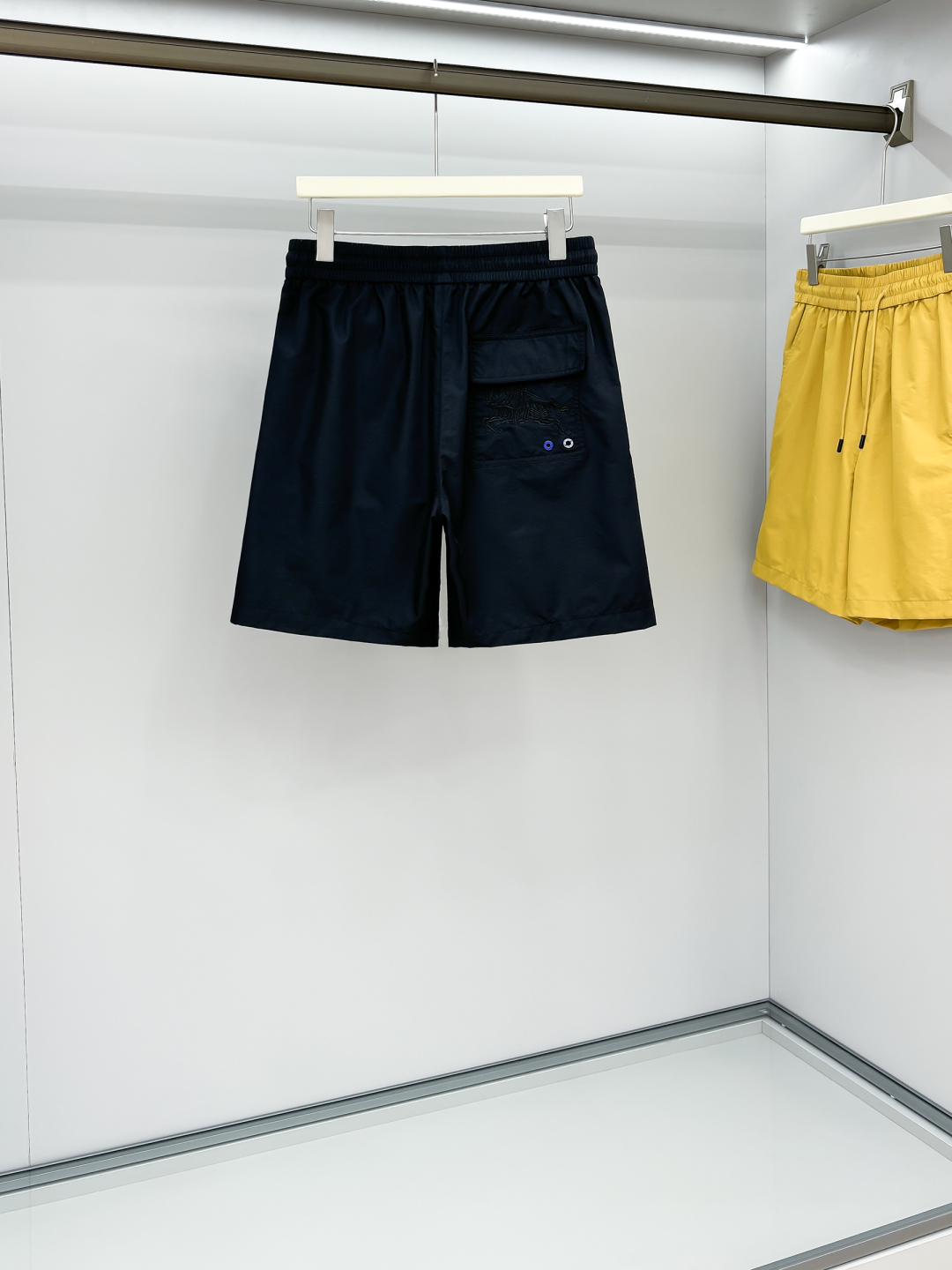 BURB Men's Casual Shorts: High-End, Breathable Fabric & Impeccable Details 3 cmp i1747226932775 9574 0 1
