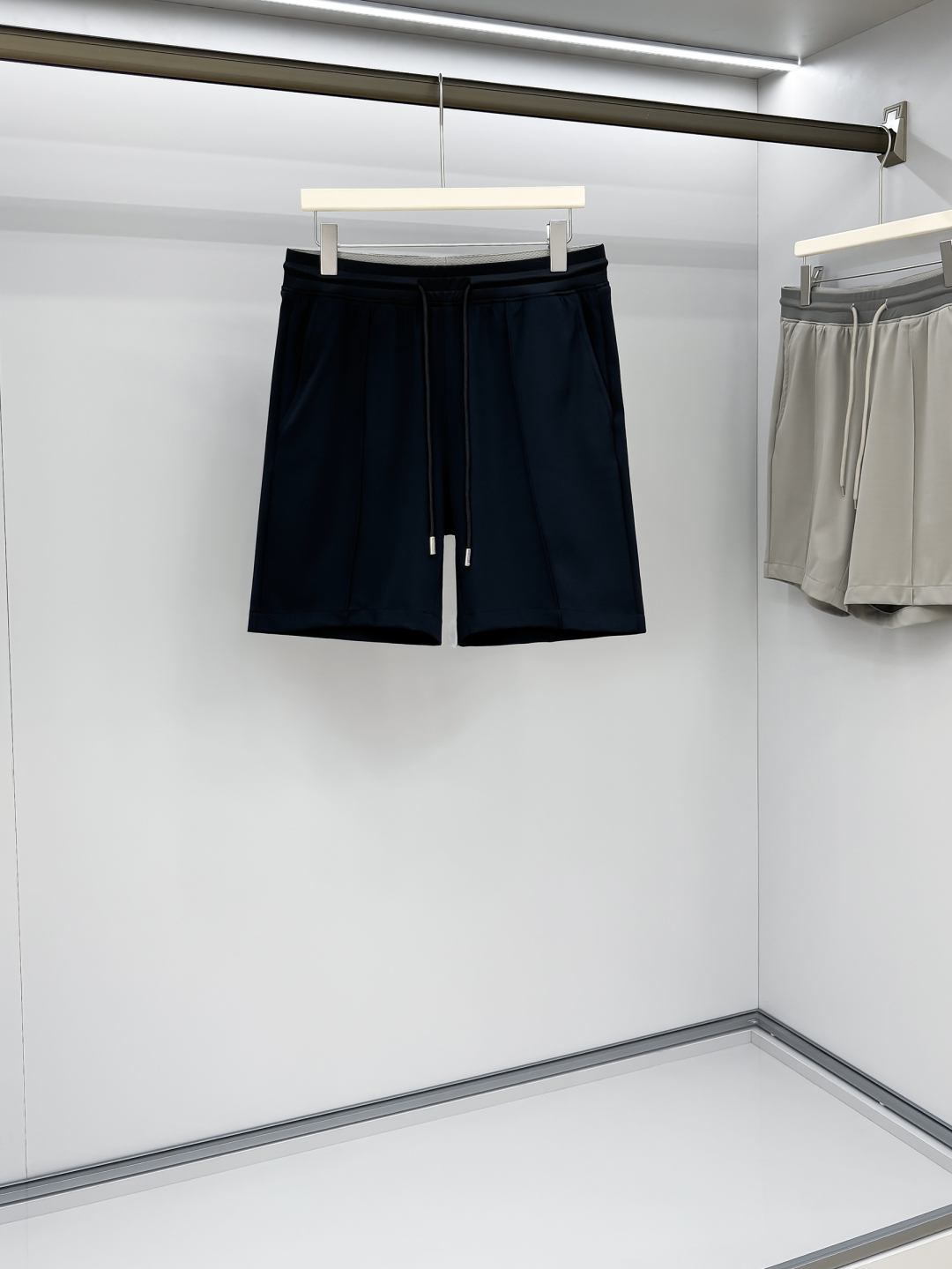 PRAD 25 Spring/Summer Shorts: Fashion, Comfort, and Innovation Combined 2 cmp i1747227484302 2630 0 4