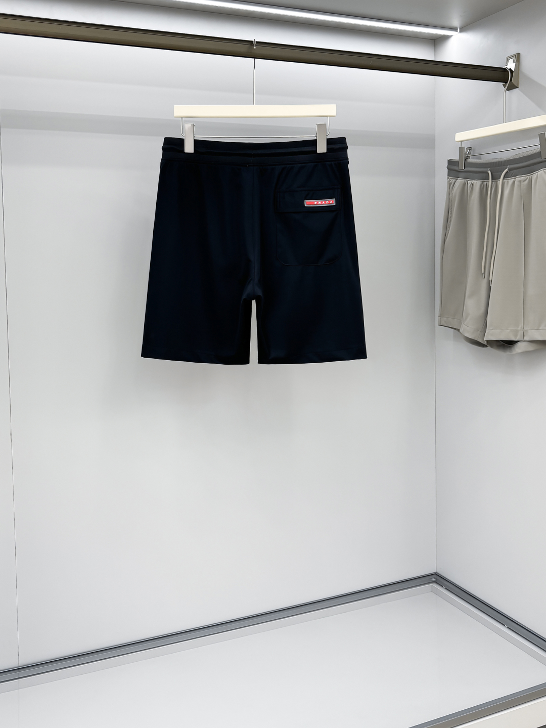 PRAD 25 Spring/Summer Shorts: Fashion, Comfort, and Innovation Combined 3 cmp i1747227484303 670 0 5
