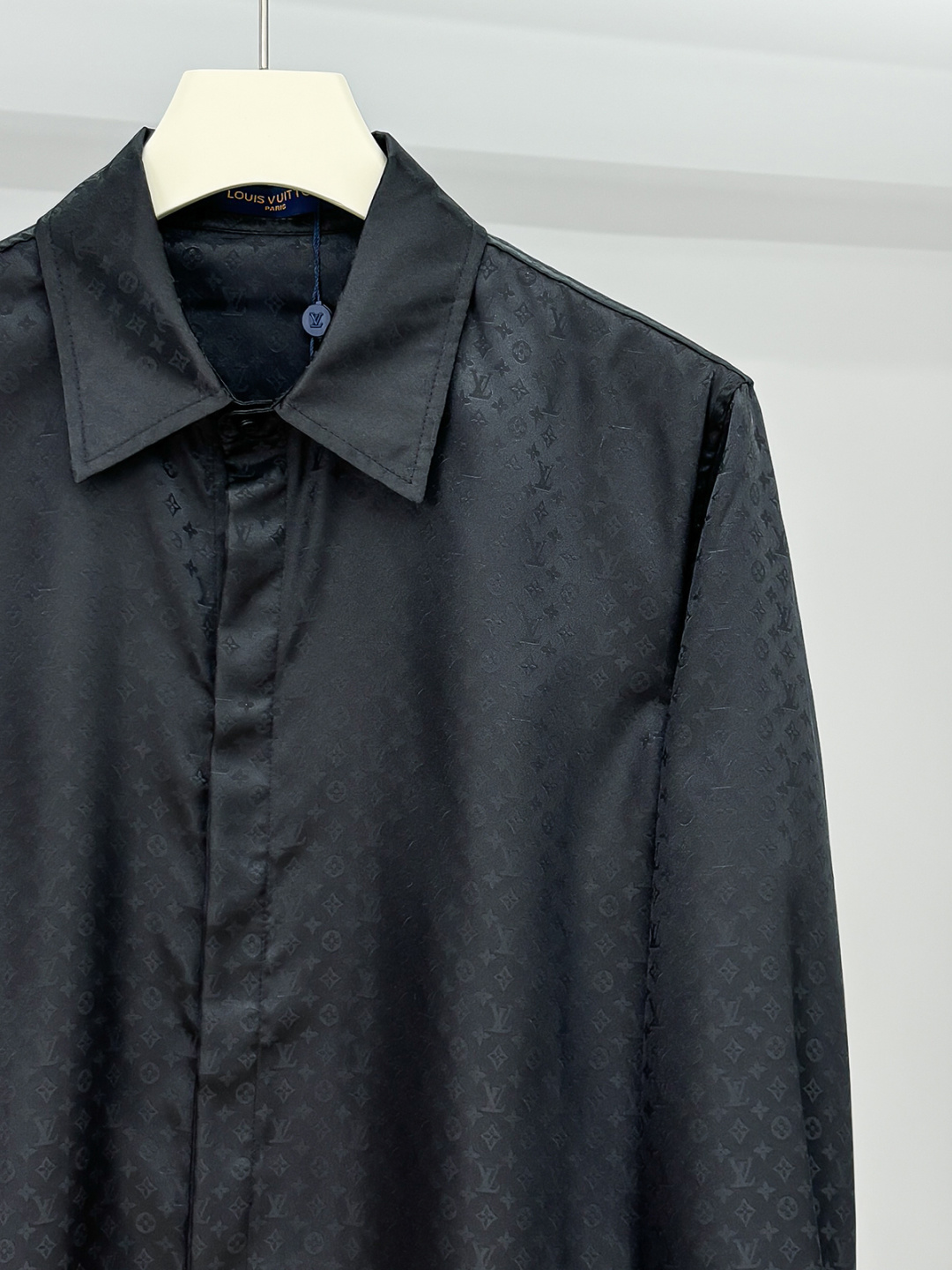 驴牌原单男士高级时装长袖衬衫，贸易公司洋行货，高端白金级臻品，奢侈限量版，纯正血统品质！驴家的东西无需质