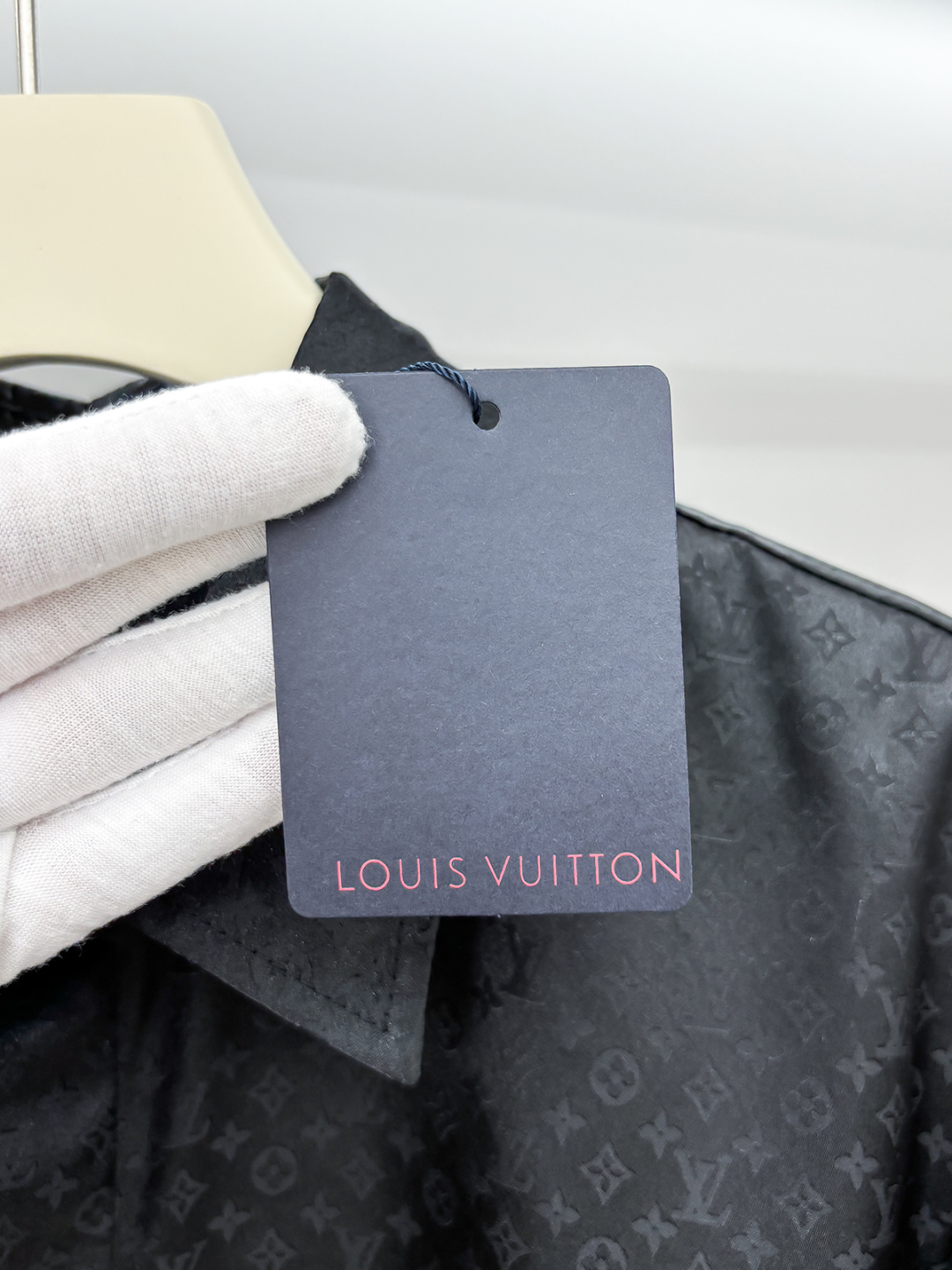 驴牌原单男士高级时装长袖衬衫，贸易公司洋行货，高端白金级臻品，奢侈限量版，纯正血统品质！驴家的东西无需质