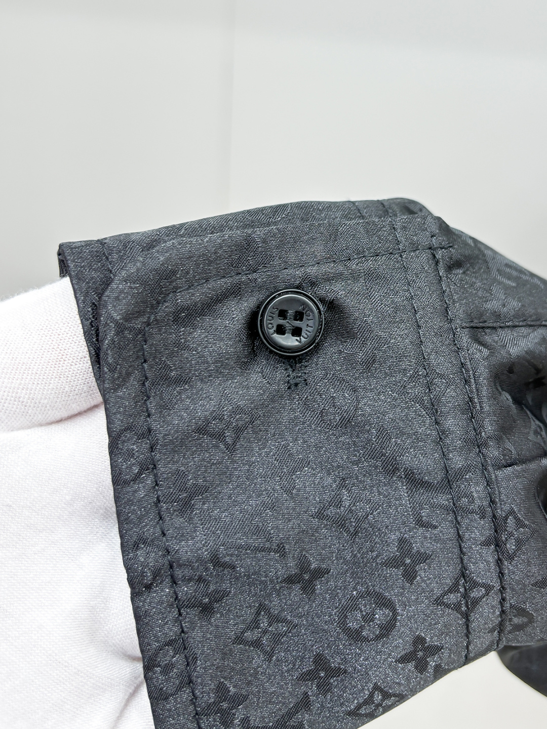 驴牌原单男士高级时装长袖衬衫，贸易公司洋行货，高端白金级臻品，奢侈限量版，纯正血统品质！驴家的东西无需质