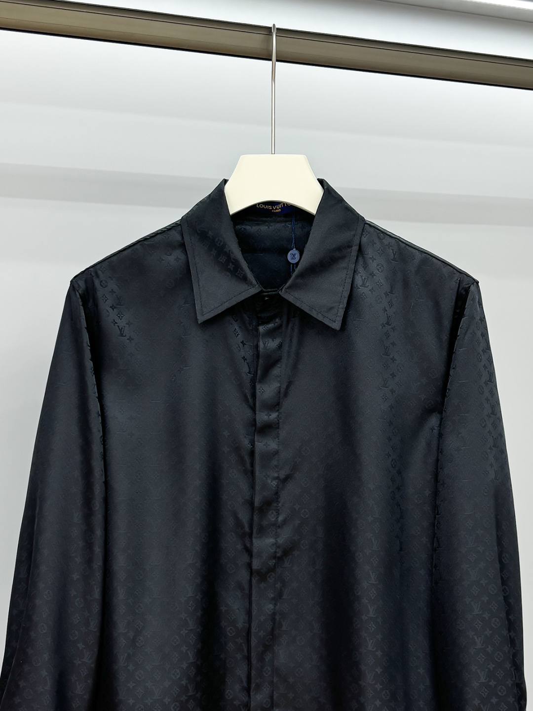 驴牌原单男士高级时装长袖衬衫，贸易公司洋行货，高端白金级臻品，奢侈限量版，纯正血统品质！驴家的东西无需质