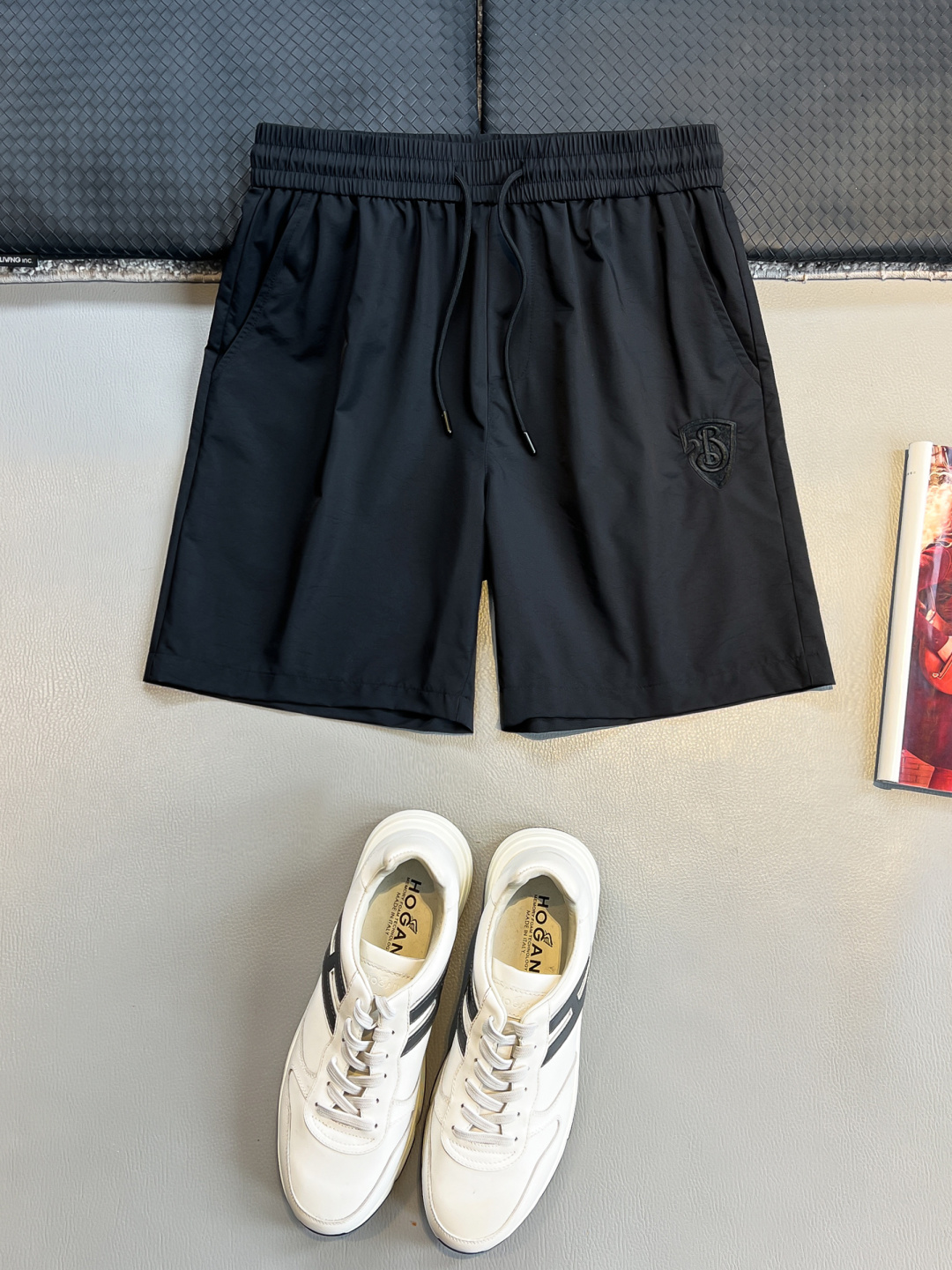 NO:476745,BURB hit shorts 2025ss new men's casual shorts, high-end version!  Customized fabrics for counters are breathable and comfortable, with impeccable details, and the brand element design concept reflects high quality. The feel is delicate and soft!  It is casually cut, with a great upper body style!  Count 48-56, burberry, shorts, alexander wang19860909BURB 爆款短裤2025ss新款男士休闲短裤,高端版本！专柜定制面料 透气舒适度高,细节无可挑剔,品牌元素设计理念,体现高品质.手感细腻柔软！呈现休闲裁剪,上身版型超赞！码数48—56,,burberry,shorts,alexander wang,Men's clothing