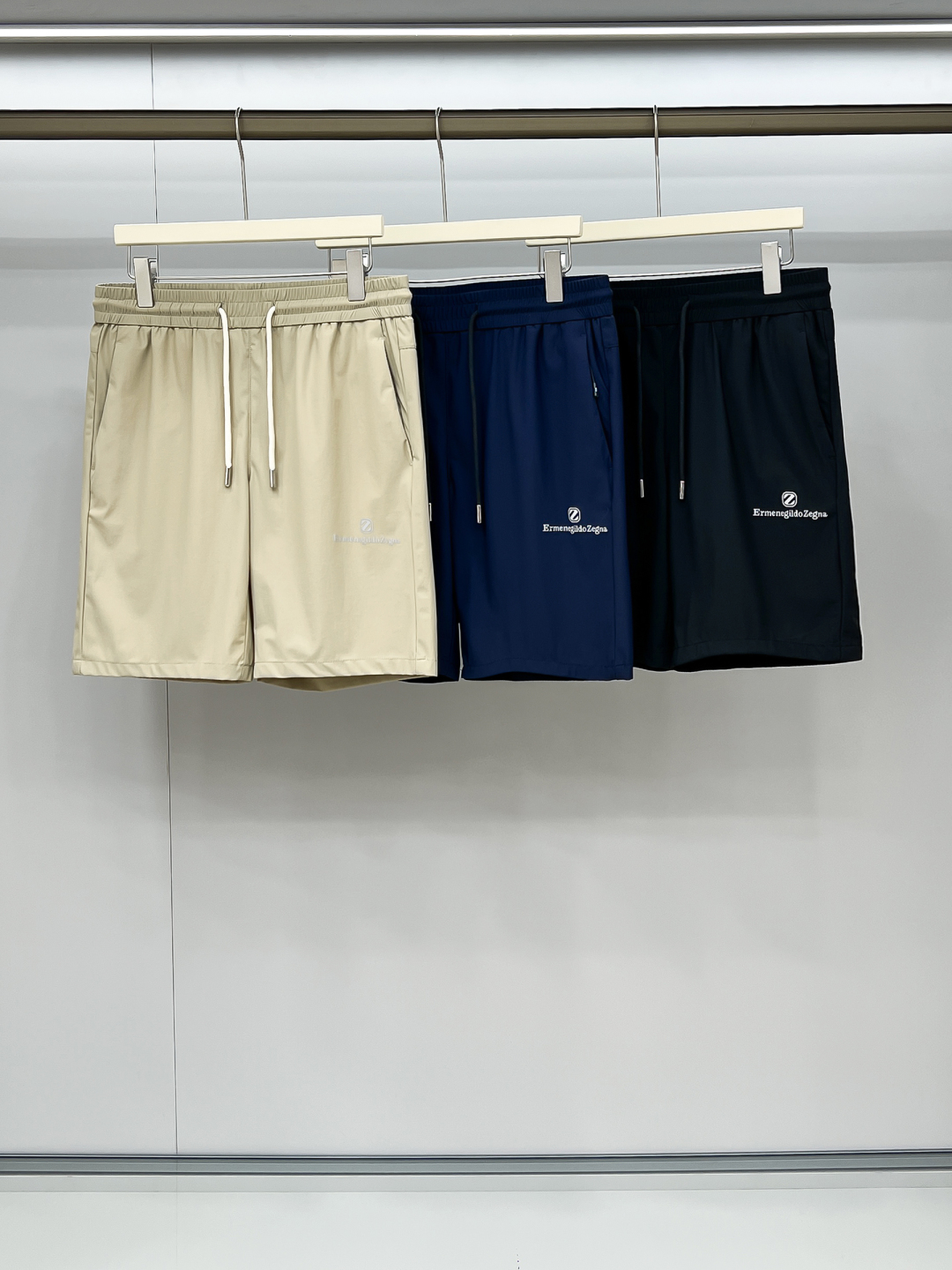 Z Outdoor Sport Casual Shorts for Men - Classic Design & Comfortable Fit 3 cmp i1748519843673 5298 0 1