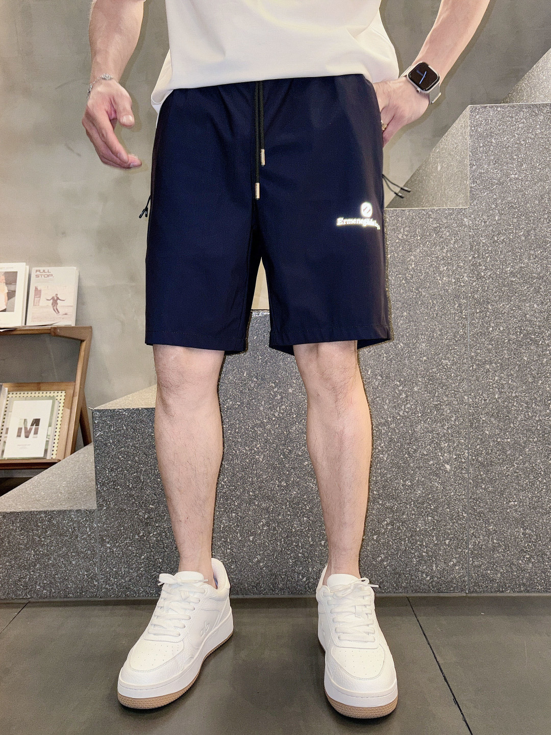 NO:469034,Ze (logo has reflective effect) New summer shorts. Customized fabric, breathable and comfortable, impeccable details, brand element design concept, reflecting high quality. The feel is delicate and soft!  It is casually cut, with a great upper body style!  Size M-3XL, shorts, alexander wang19860909Ze（logo有反光效果） 夏季新款短裤.定制面料 透气舒适度高,细节无可挑剔,品牌元素设计理念,体现高品质.手感细腻柔软！呈现休闲裁剪,上身版型超赞！ 尺码M-3XL,,shorts,alexander wang,Men's clothing