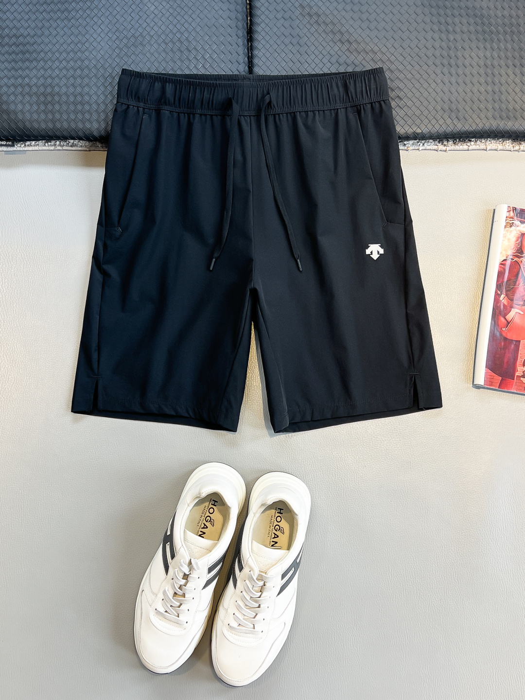 NO:476753,DES (logo has reflective effect) DiSante Micro-standard Quick-drying Shorts *Imported fabric functions are integrated with outdoor and urban leisure, and it is refreshing and comfortable to experience!  *Iconic logo The waterproof zipper pocket design on both sides is super considerate, so you don’t have to worry about losing your phone and keys. The elastic waistband and drawstring are freely adjusted, easy to put on and take off and comfortable. It is not only a pair of shorts, but also a pursuit of quality life and an expression of personality. Whether it is outdoor travel or daily outfit, it will be your best choice. The same style for men and women, four colors are in line with hair M-3Xl, shorts, alexander wang19860909DES（logo有反光效果）迪桑特 微标速干短裤 *进口面料机能户外与城市休闲于一体拒绝闷热,清爽舒适新体验！ *标志性logo 两侧防水拉链口袋设计超贴心,放手机、钥匙完全不用担心丢失.弹性腰带加抽绳,可自由调节,穿脱方便还舒适.它不仅是一条短裤,更是一种对品质生活的追求,对个性的表达.无论是户外出行或者日常穿搭它都将是你的最佳选择. 男女同款 四色齐发 M-3Xl,,shorts,alexander wang,Men's clothing