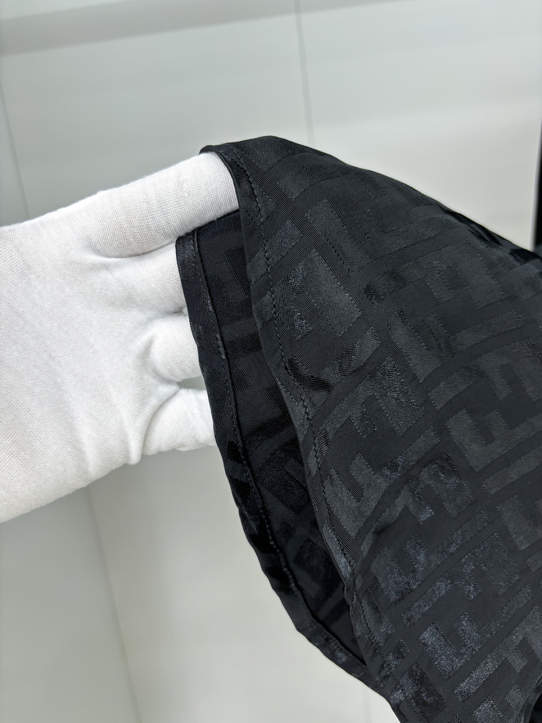 2025 FE🔥爆款来袭 经典满印双F字母提花衬衫 2精美提花Logo 高端版本，专柜定制面料 透气舒适