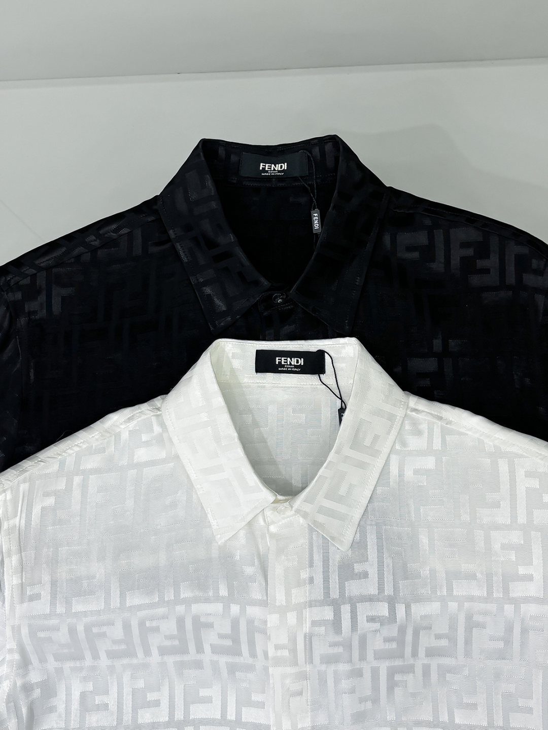 合照细节 2025 FE🔥爆款来袭 经典满印双F字母提花衬衫 2精美提花Logo 高端版本，专柜定制面料
