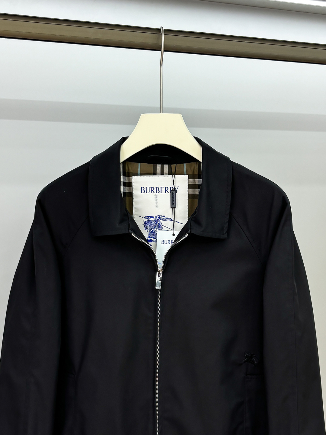 Bur （高版本领口最新大标）（对版版本）2025FW早秋新款发布❤️巴宝莉翻领夹克外套，秋季爆款外套，