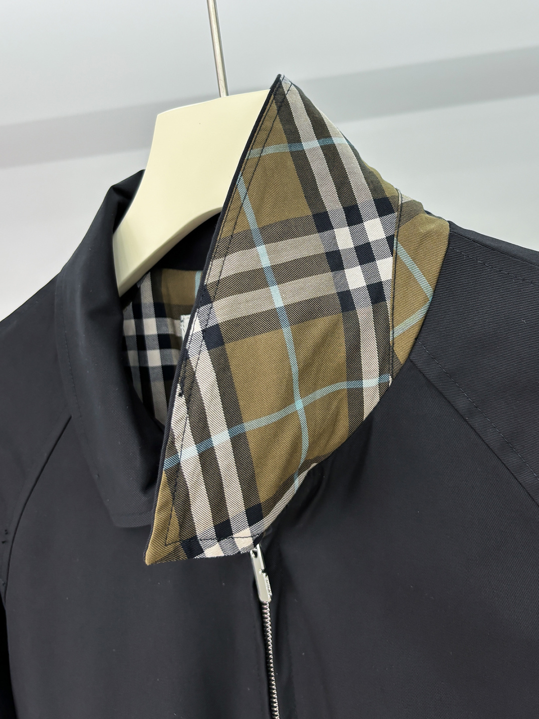 Bur （高版本领口最新大标）（对版版本）2025FW早秋新款发布❤️巴宝莉翻领夹克外套，秋季爆款外套，