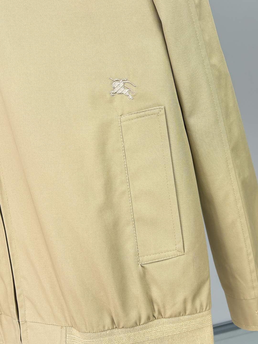 Bur （高版本领口最新大标）（对版版本）2025FW早秋新款发布❤️巴宝莉翻领夹克外套，秋季爆款外套，