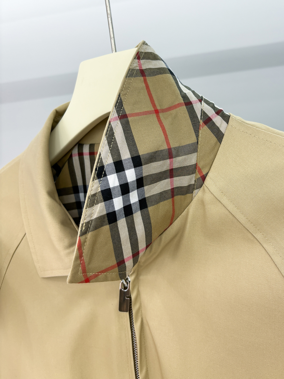 Bur （高版本领口最新大标）（对版版本）2025FW早秋新款发布❤️巴宝莉翻领夹克外套，秋季爆款外套，