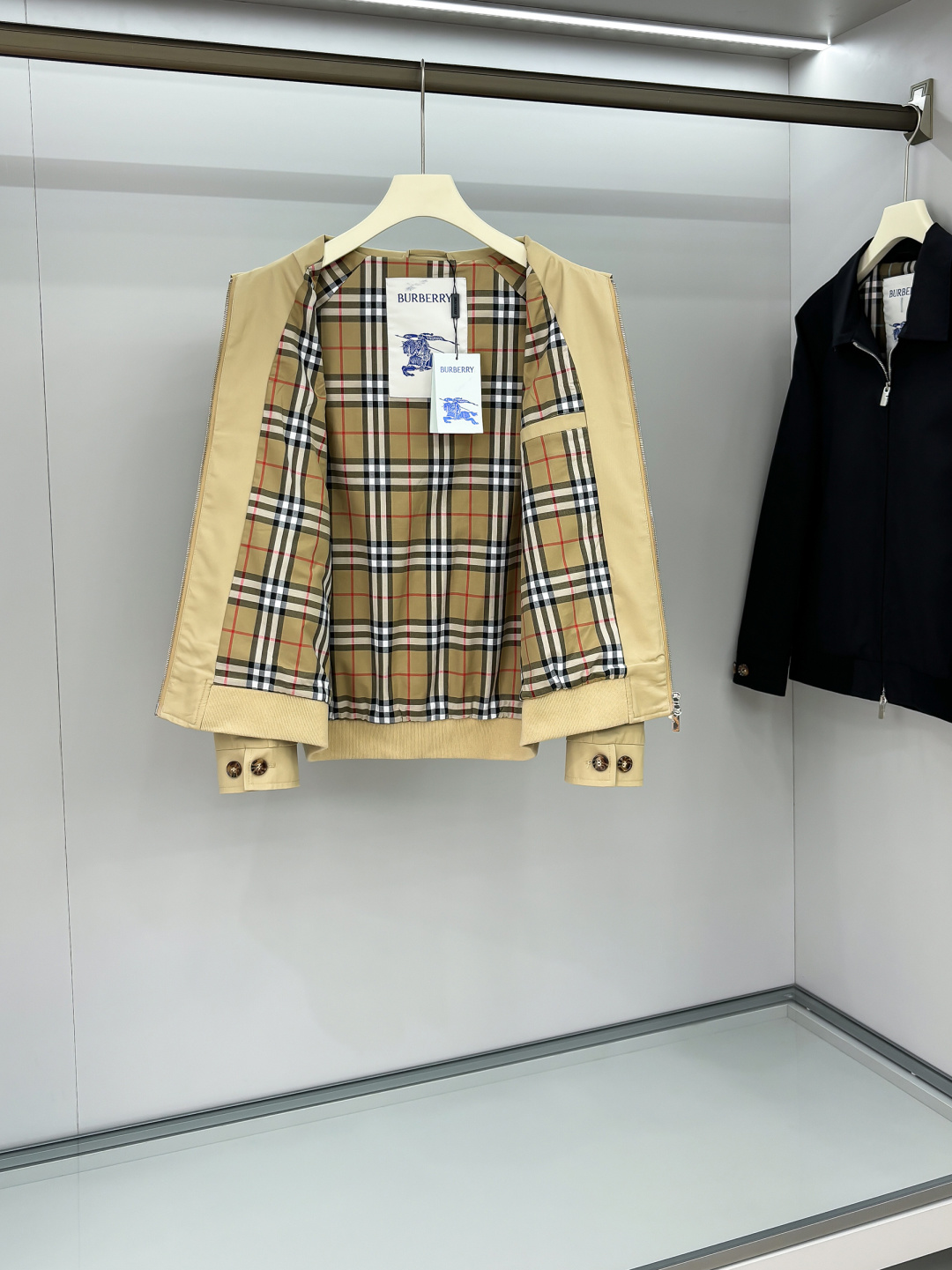 Bur （高版本领口最新大标）（对版版本）2025FW早秋新款发布❤️巴宝莉翻领夹克外套，秋季爆款外套，