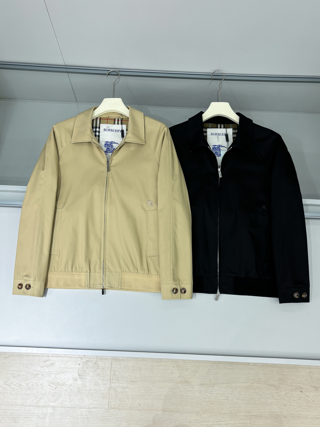 合照细节 Bur （高版本领口最新大标）（对版版本）2025FW早秋新款发布❤️巴宝莉翻领夹克外套，秋季