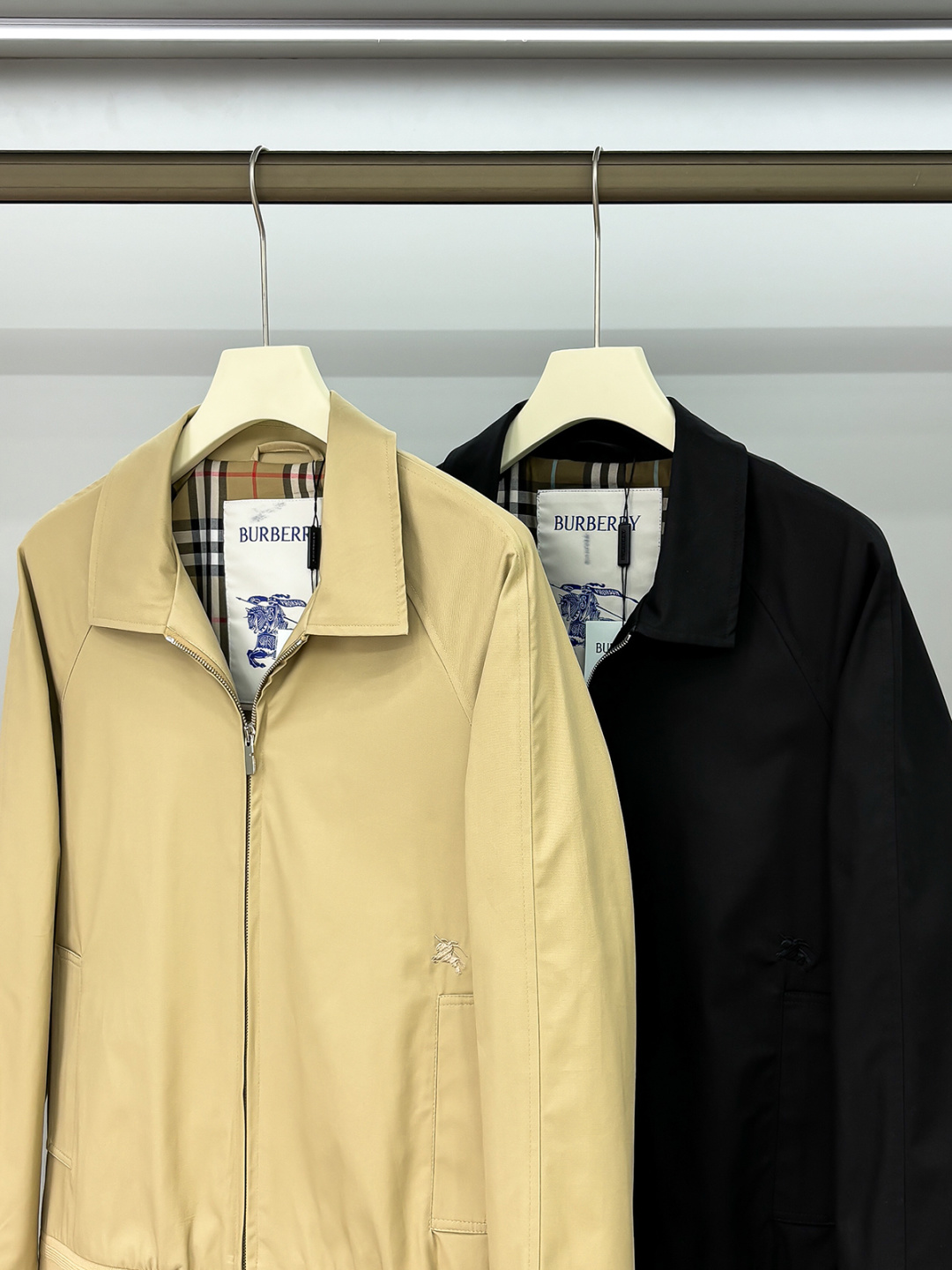 合照细节 Bur （高版本领口最新大标）（对版版本）2025FW早秋新款发布❤️巴宝莉翻领夹克外套，秋季