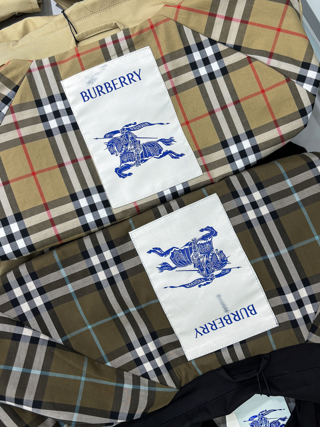 合照细节 Bur （高版本领口最新大标）（对版版本）2025FW早秋新款发布❤️巴宝莉翻领夹克外套，秋季