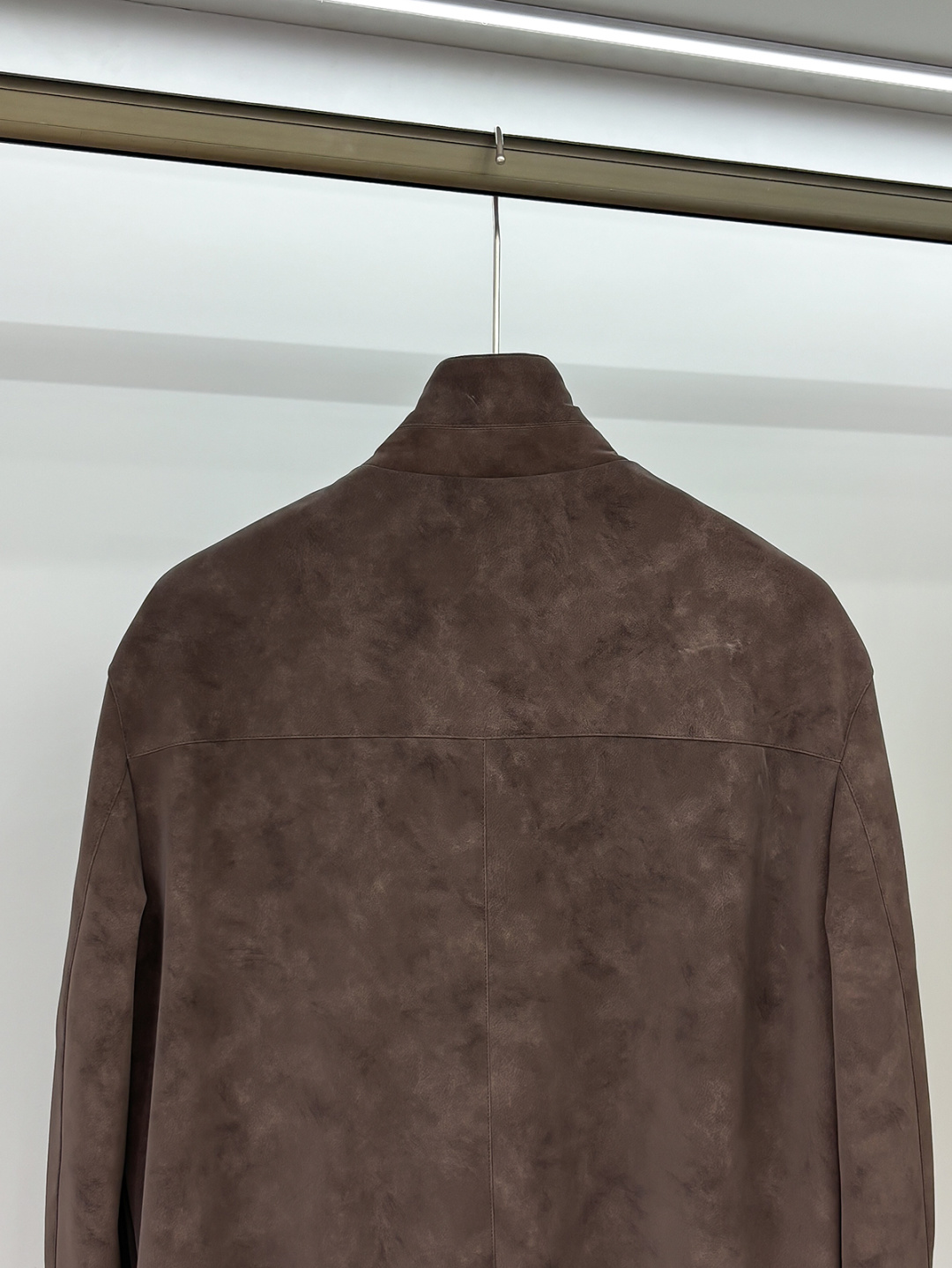 lP🆕 老钱风 经典男士商务休闲小站领夹克外套.颇具意大利典型风格的时装，贸易公司渠道臻品 在面料选取和