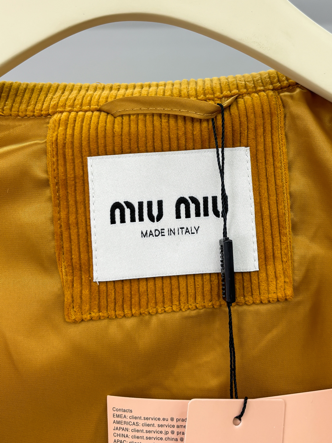 FW2025男女同款Miu缪最美灯芯绒翻领夹克外套 logo字母贴布夹克外套 真的是太懂时尚了#男孩阵营