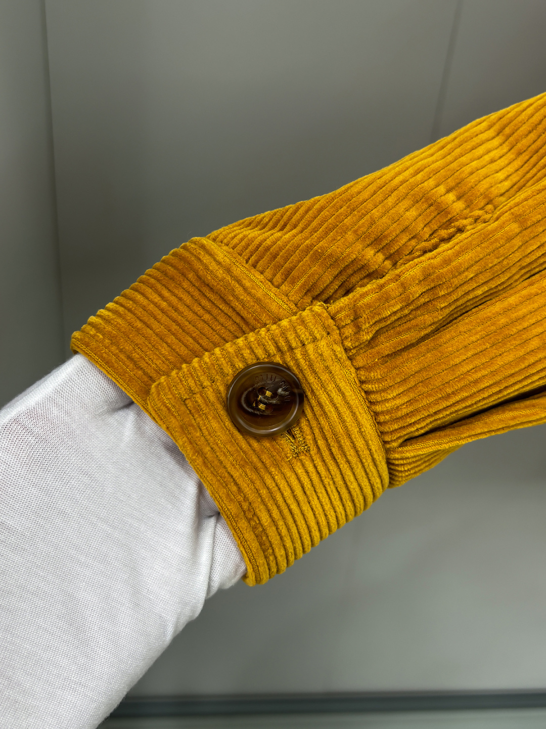 FW2025男女同款Miu缪最美灯芯绒翻领夹克外套 logo字母贴布夹克外套 真的是太懂时尚了#男孩阵营