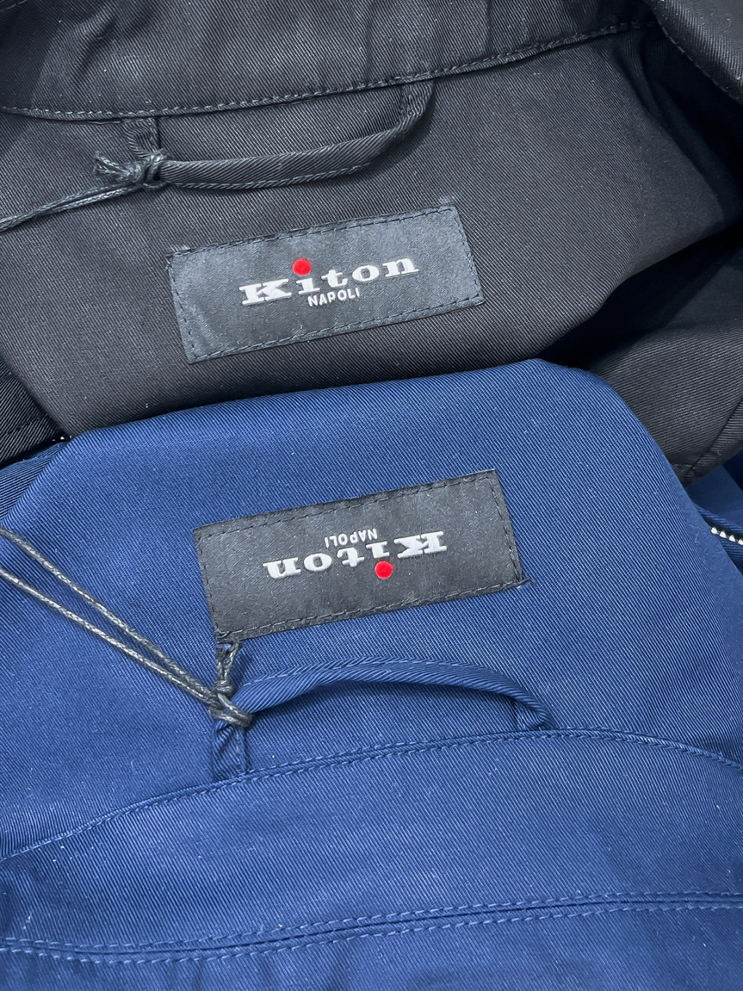 合照细节 经典与创新的碰撞，Kiton翻领夹克外套Kiton夹克的独特设计和高品质，使穿着者在人群中更加