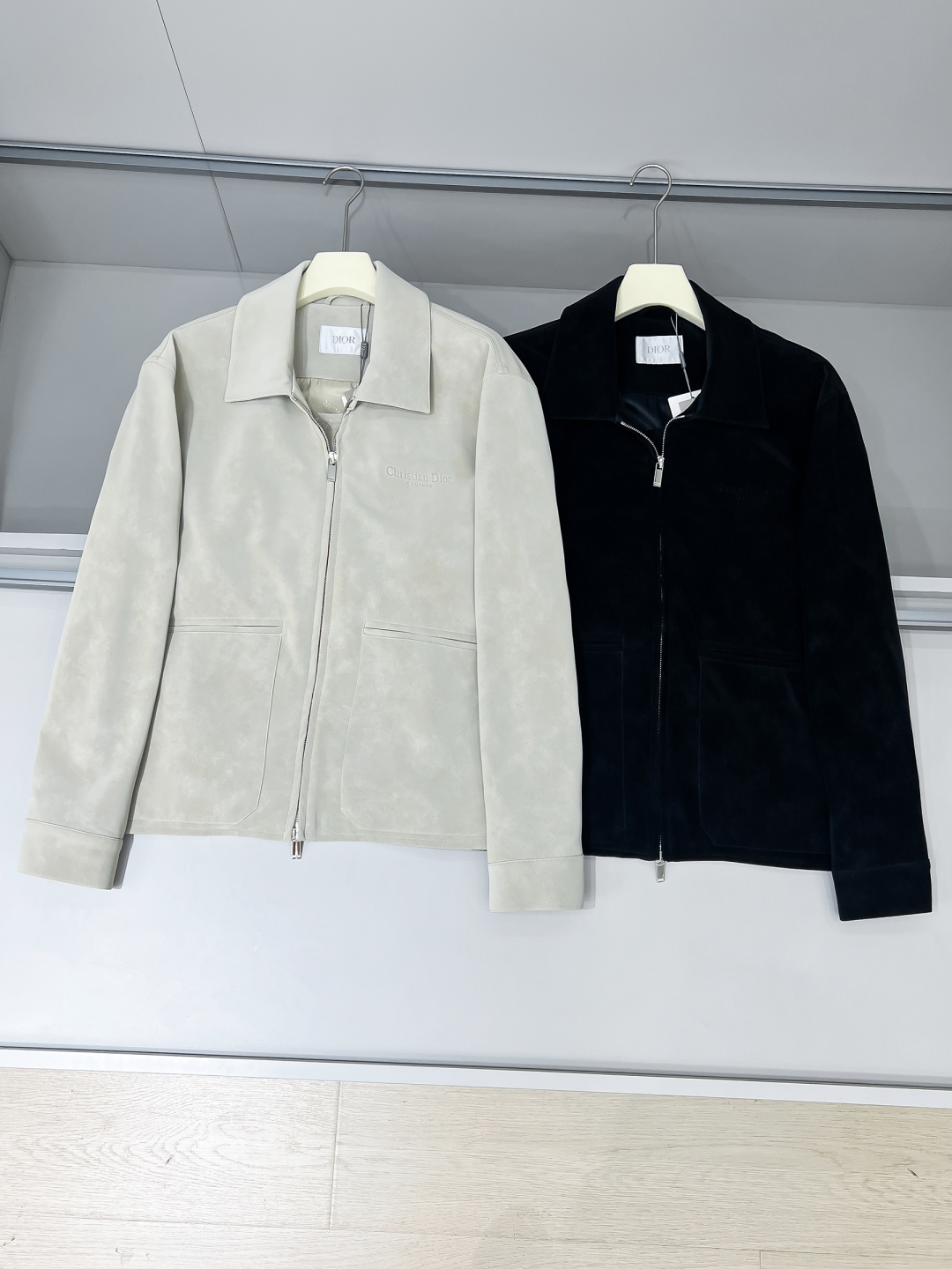 合照细节 Dr.25FW新款CD字母压纹图案麂皮绒夹克，男士高端都市风尚翻领外套。私密性质的渠道货再次来