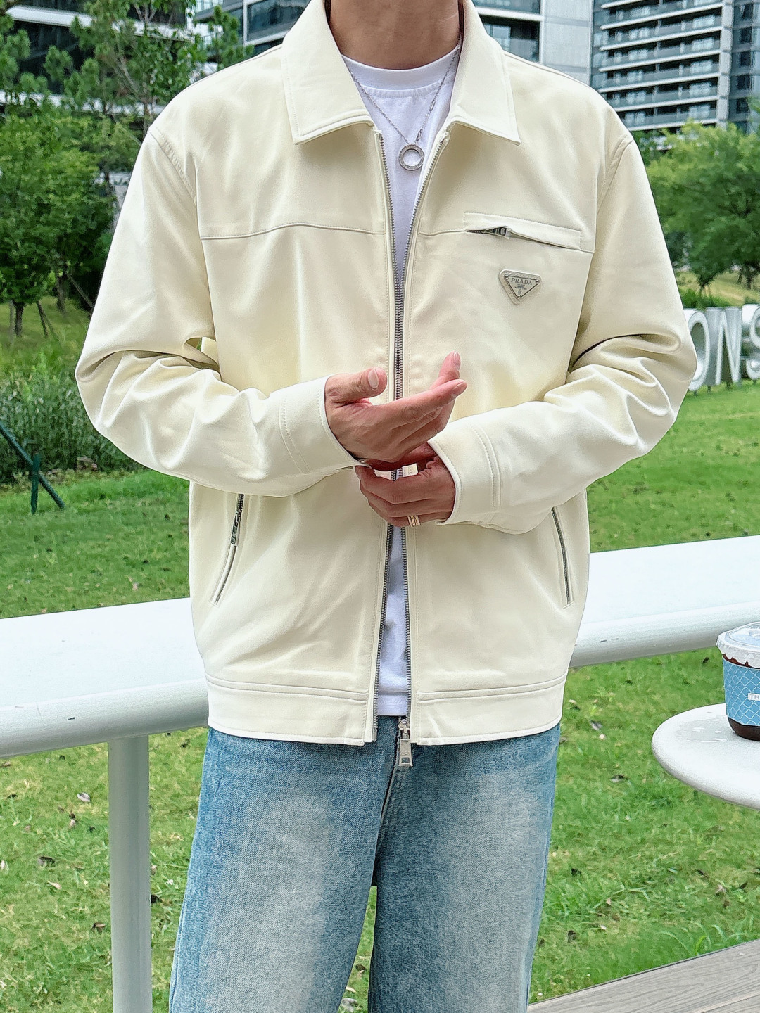 模特图 FWPra-匠心织梦✨源自意大利系列，以匠心独运，经典三角标为您打造不凡的衣橱新宠。2025双色