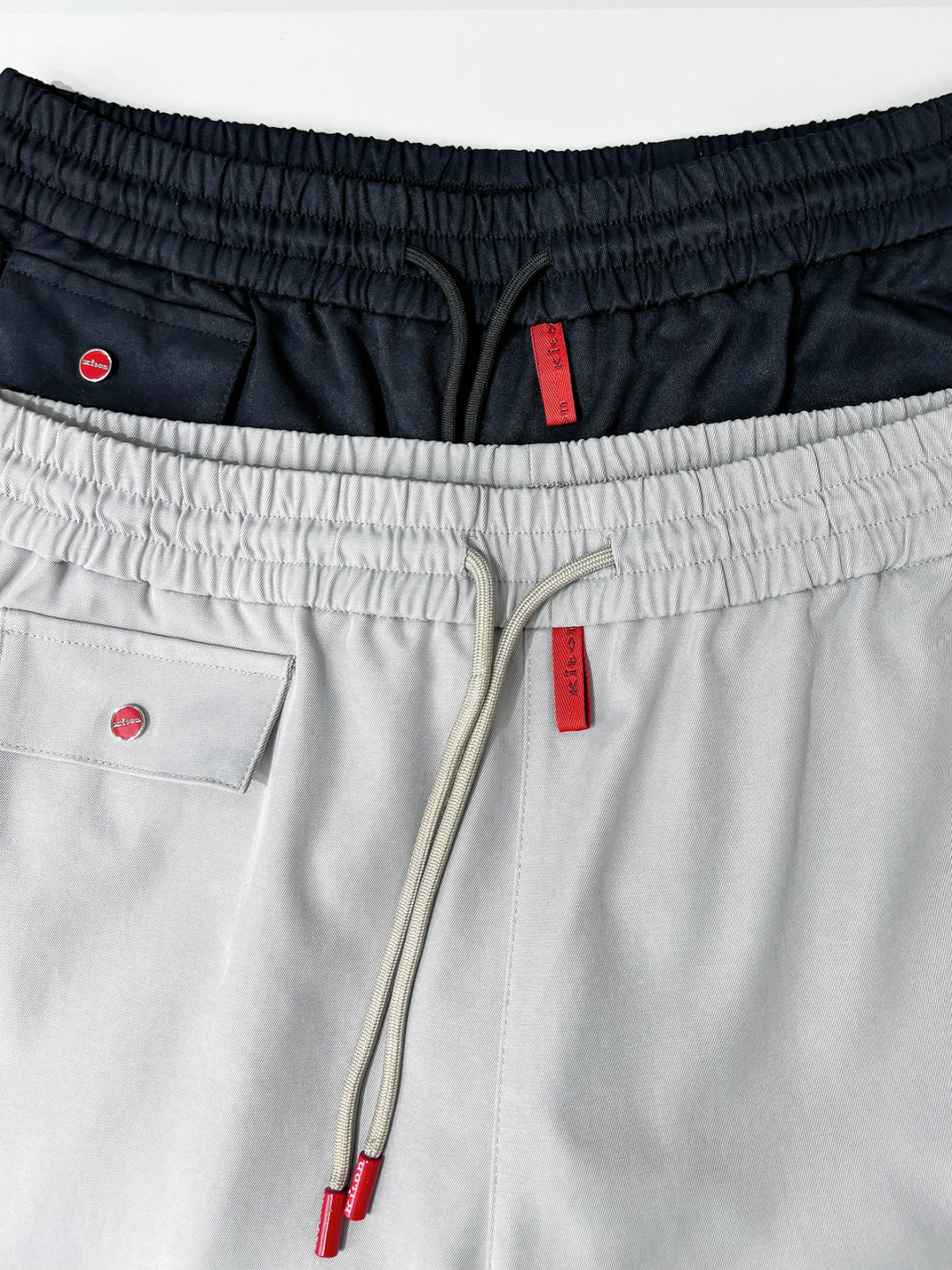 组合图 Kiton 2025秋冬 品质控推荐！全品相订单 松紧腰拉链直脚休闲裤 ，年年经典款式 松紧绳抽