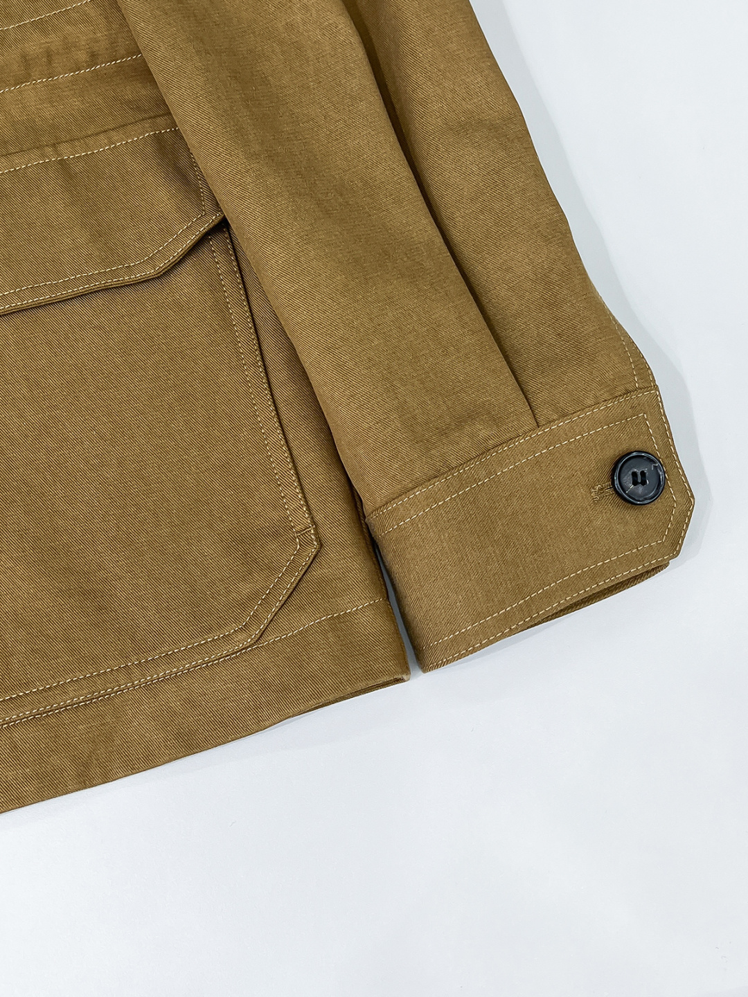 铺拍细节 重奢经典！Brioni天丝纯棉混纺多口袋翻领腰部抽绳衬衫式猎装夹克外套！永不落幕的款式可以一直