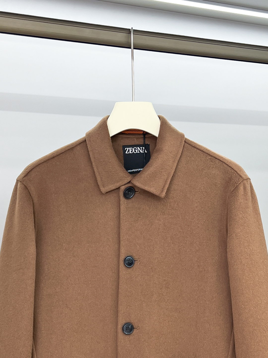 （纯手工）高端男士必备单品纯手工呢羊绒羊毛大衣.每一件都是纯手工缝制而成.内里无缝—带包装关于款式及设计