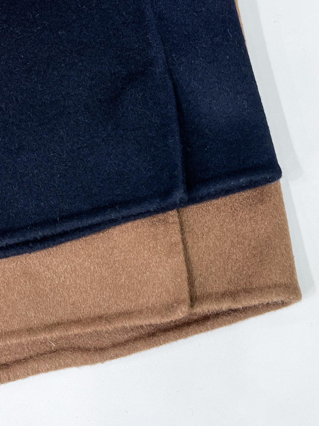 组合图 （纯手工）高端男士必备单品纯手工呢羊绒羊毛大衣.每一件都是纯手工缝制而成.内里无缝—带包装关于款