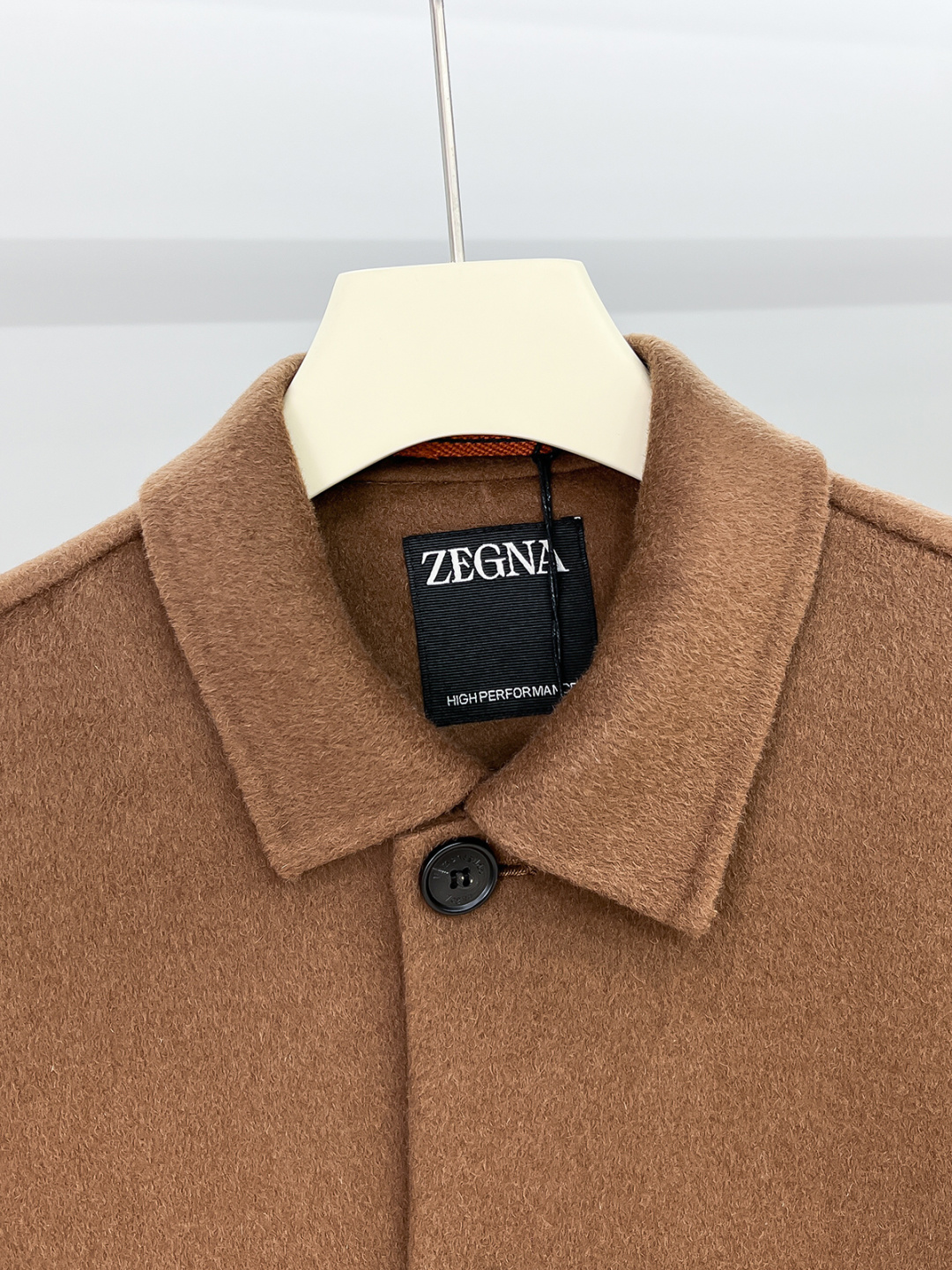 （纯手工）高端男士必备单品纯手工呢羊绒羊毛大衣.每一件都是纯手工缝制而成.内里无缝—带包装关于款式及设计