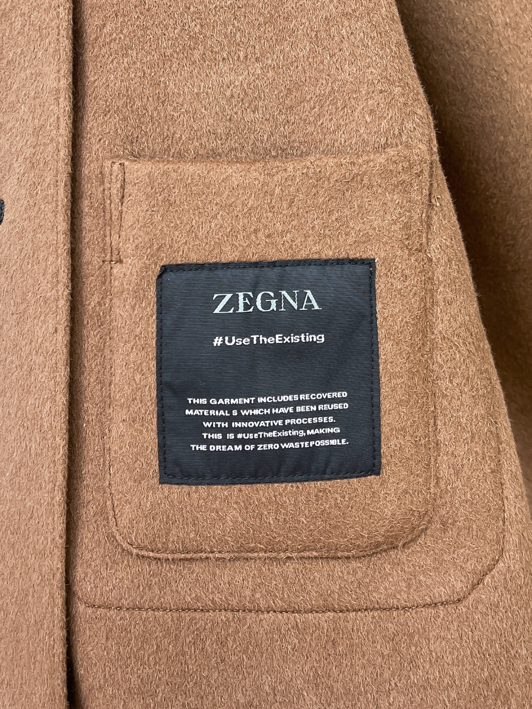 （纯手工）高端男士必备单品纯手工呢羊绒羊毛大衣.每一件都是纯手工缝制而成.内里无缝—带包装关于款式及设计