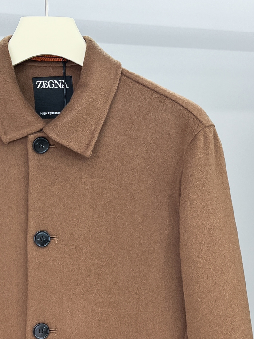 （纯手工）高端男士必备单品纯手工呢羊绒羊毛大衣.每一件都是纯手工缝制而成.内里无缝—带包装关于款式及设计