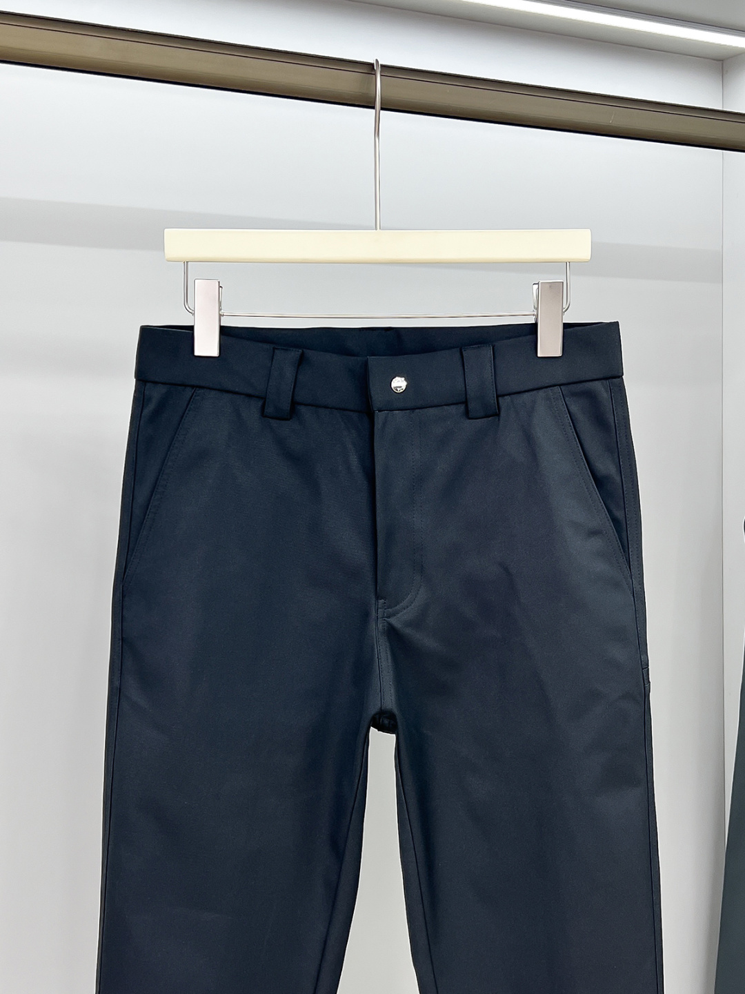 P家25秋冬 男士精品休闲裤.意大利🇮🇹进口面料，最新款上身版型无敌正!绝对可以闭眼收的一款此款裤子非常