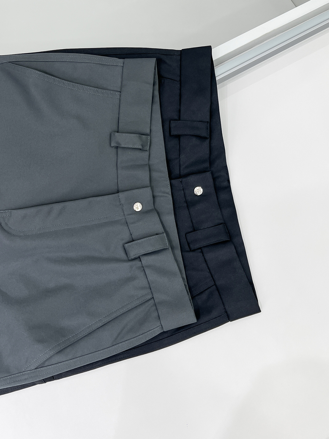 组合图 P家25秋冬 男士精品休闲裤.意大利🇮🇹进口面料，最新款上身版型无敌正!绝对可以闭眼收的一款此款