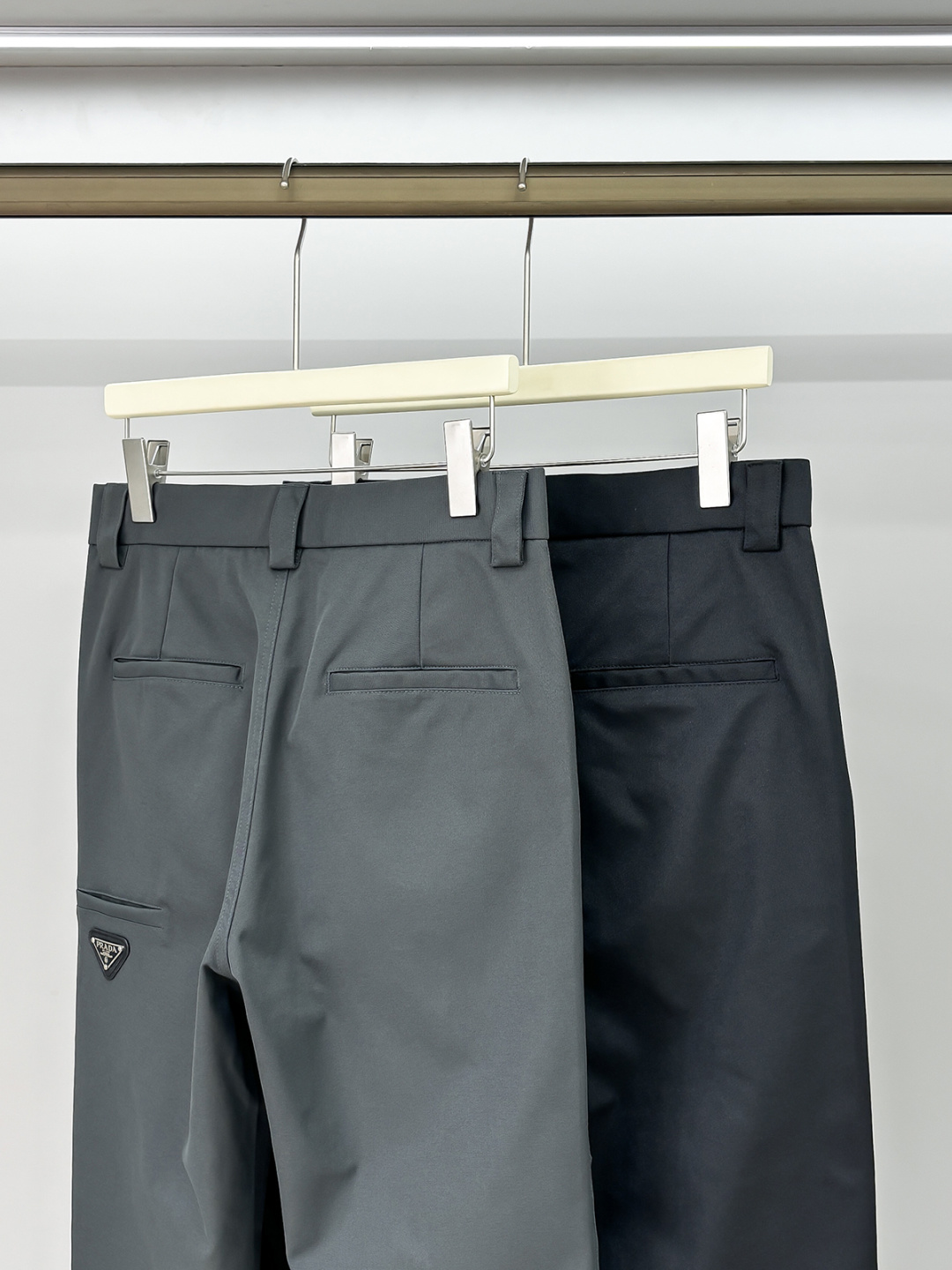 组合图 P家25秋冬 男士精品休闲裤.意大利🇮🇹进口面料，最新款上身版型无敌正!绝对可以闭眼收的一款此款