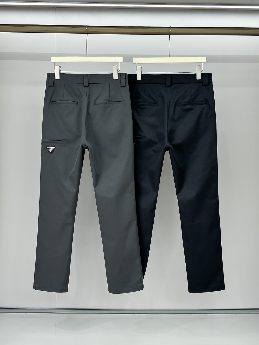 组合图 P家25秋冬 男士精品休闲裤.意大利🇮🇹进口面料，最新款上身版型无敌正!绝对可以闭眼收的一款此款