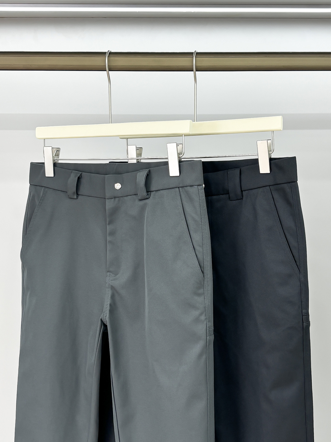 组合图 P家25秋冬 男士精品休闲裤.意大利🇮🇹进口面料，最新款上身版型无敌正!绝对可以闭眼收的一款此款