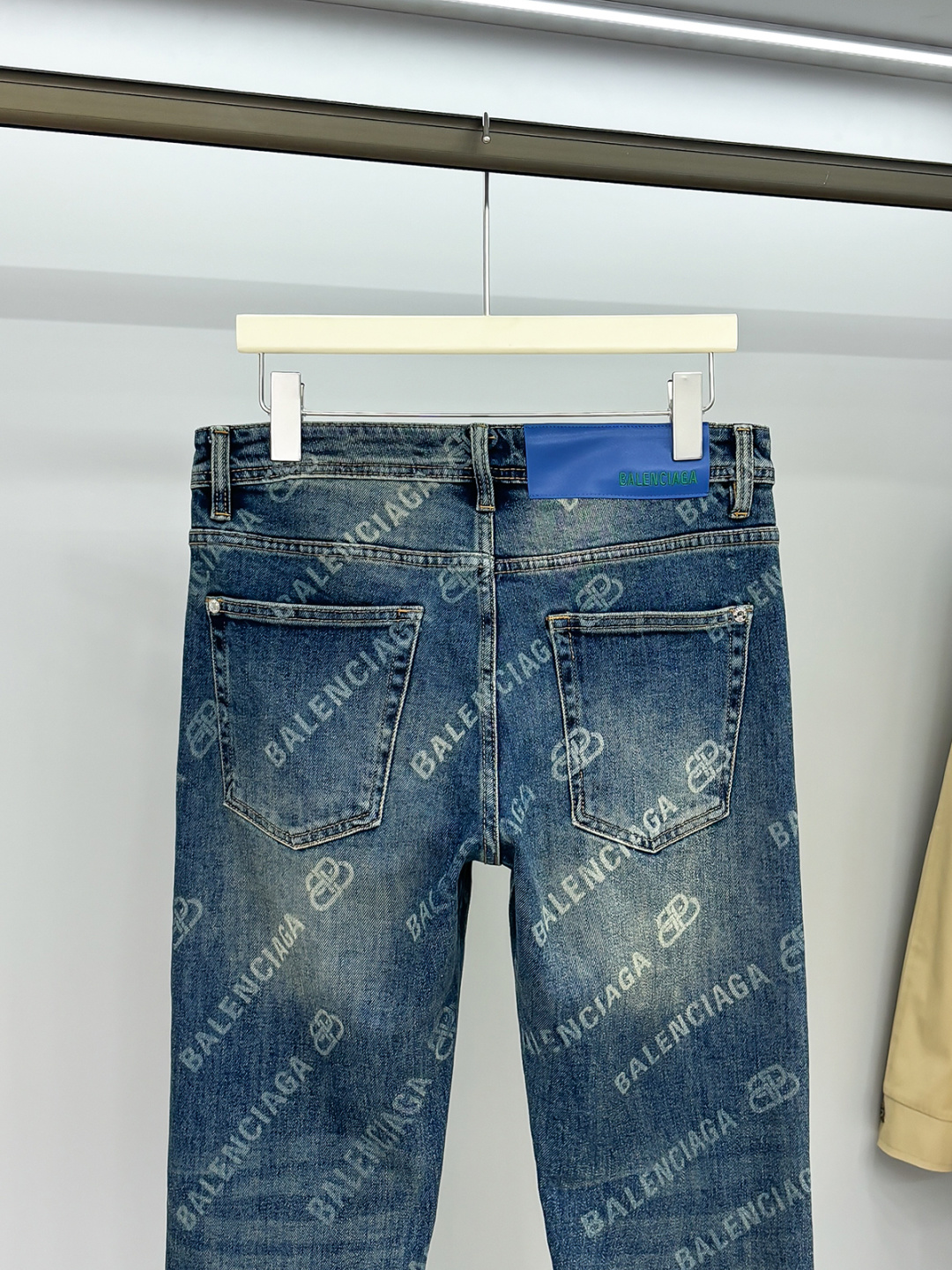 BL巴黎25 年原单男士时装休闲丹宁牛仔裤，香港洋行渠道货，高端日本代工出品，重磅白金级臻品，专柜同渠道