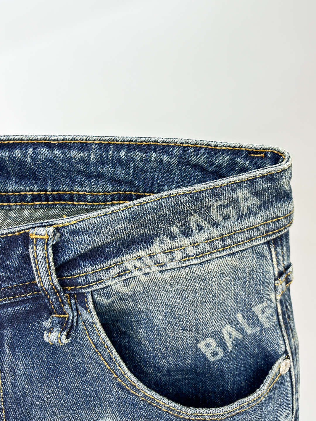 BL巴黎25 年原单男士时装休闲丹宁牛仔裤，香港洋行渠道货，高端日本代工出品，重磅白金级臻品，专柜同渠道