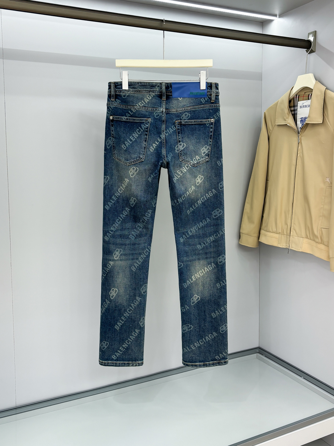 BL巴黎25 年原单男士时装休闲丹宁牛仔裤，香港洋行渠道货，高端日本代工出品，重磅白金级臻品，专柜同渠道