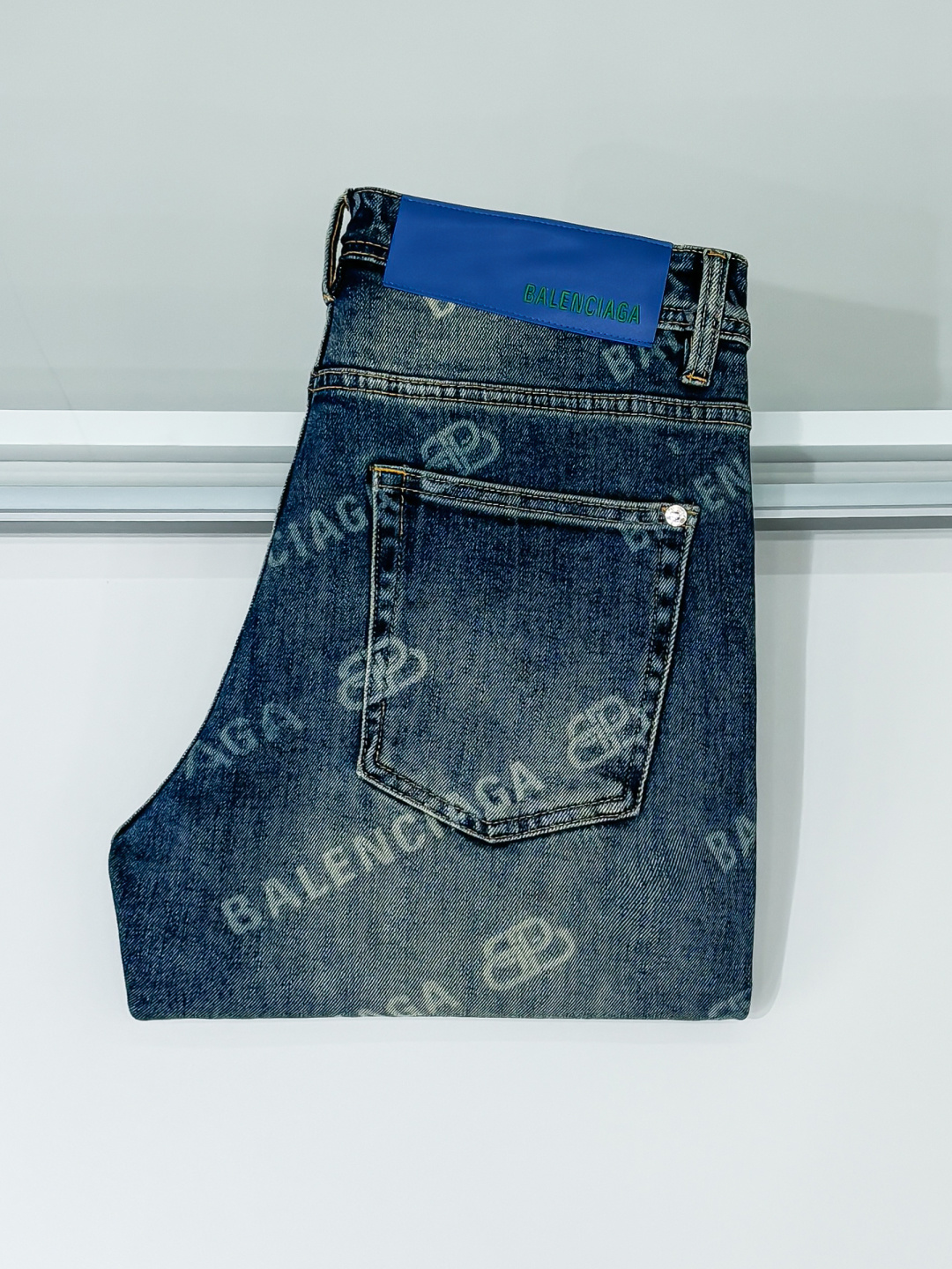 铺拍细节 BL巴黎25 年原单男士时装休闲丹宁牛仔裤，香港洋行渠道货，高端日本代工出品，重磅白金级臻品，