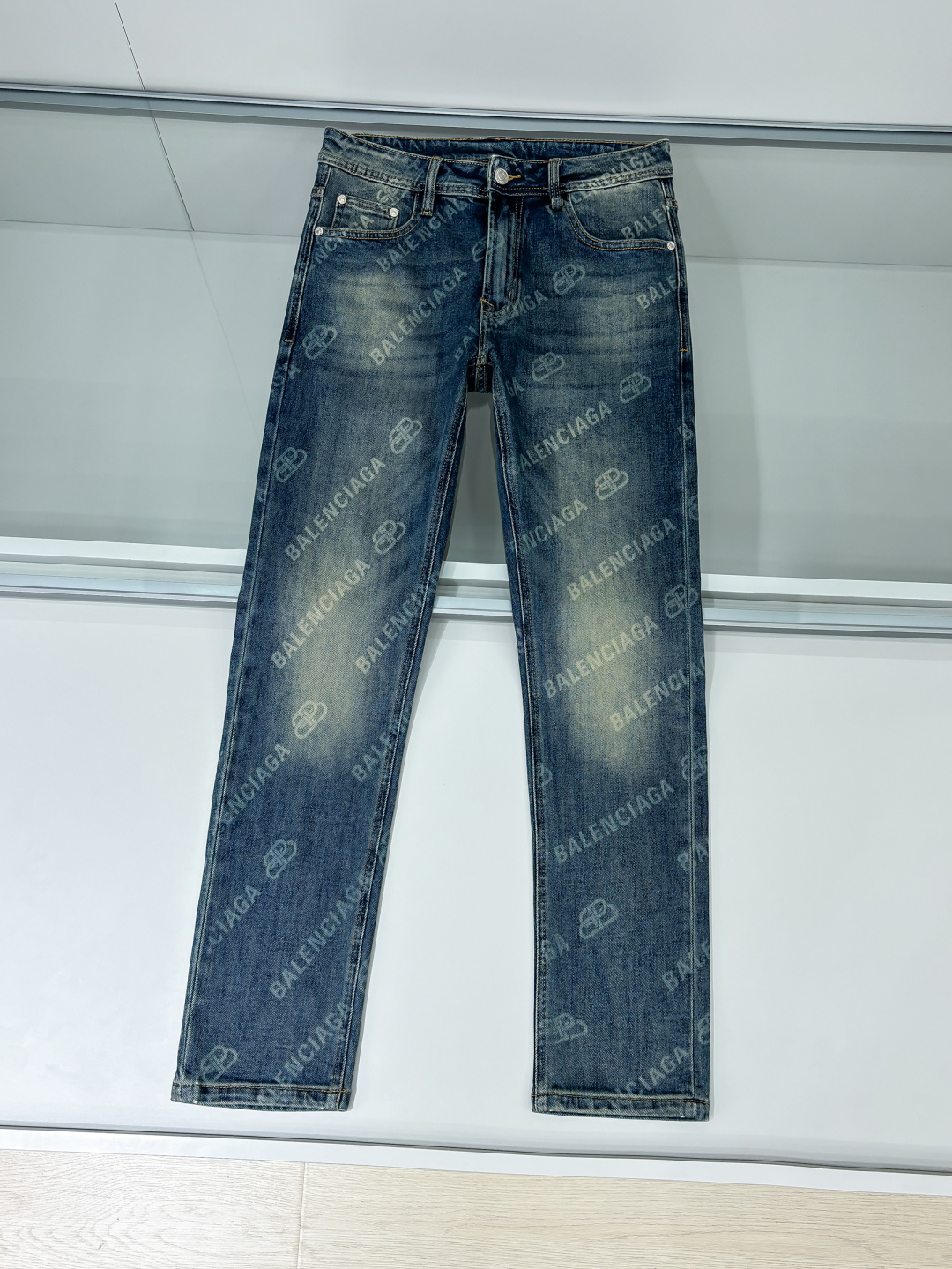 铺拍细节 BL巴黎25 年原单男士时装休闲丹宁牛仔裤，香港洋行渠道货，高端日本代工出品，重磅白金级臻品，