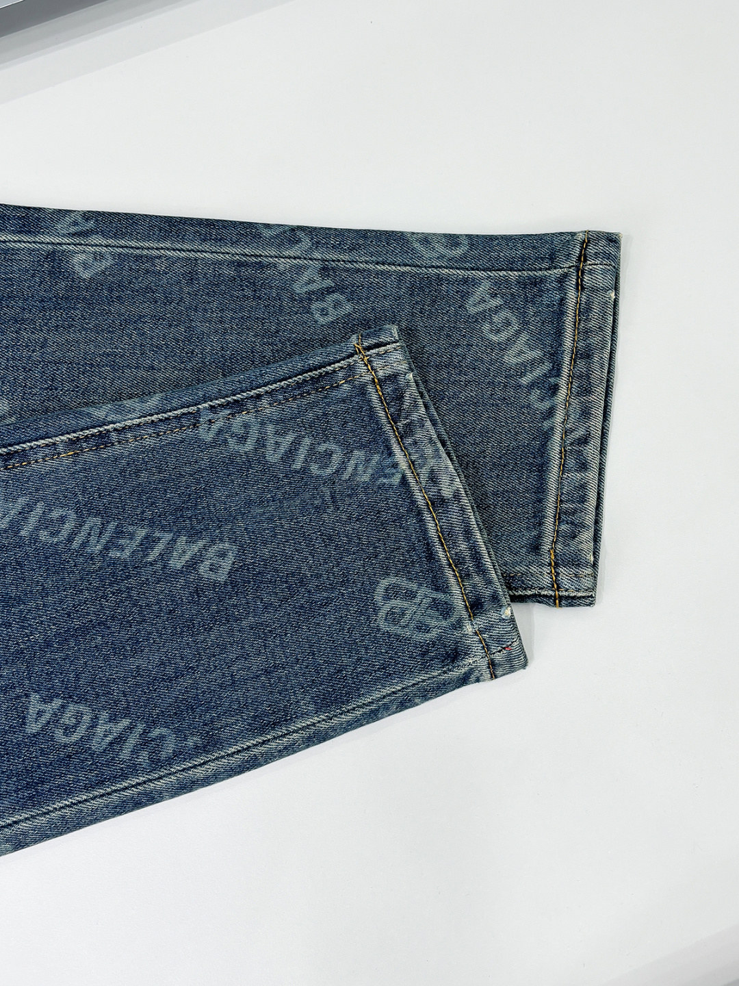 铺拍细节 BL巴黎25 年原单男士时装休闲丹宁牛仔裤，香港洋行渠道货，高端日本代工出品，重磅白金级臻品，