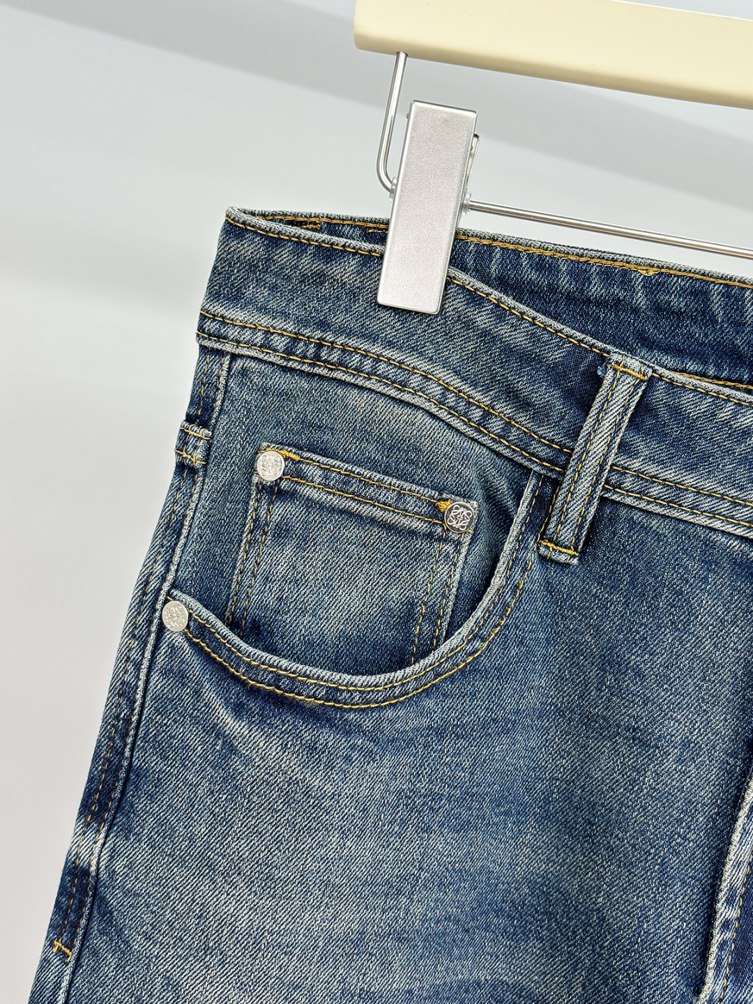 LVE 25 年原单男士时装休闲丹宁牛仔裤，香港洋行渠道货，高端日本代工出品，重磅白金级臻品，专柜同渠道